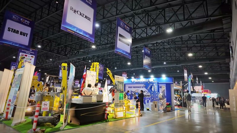 Trade show coverage